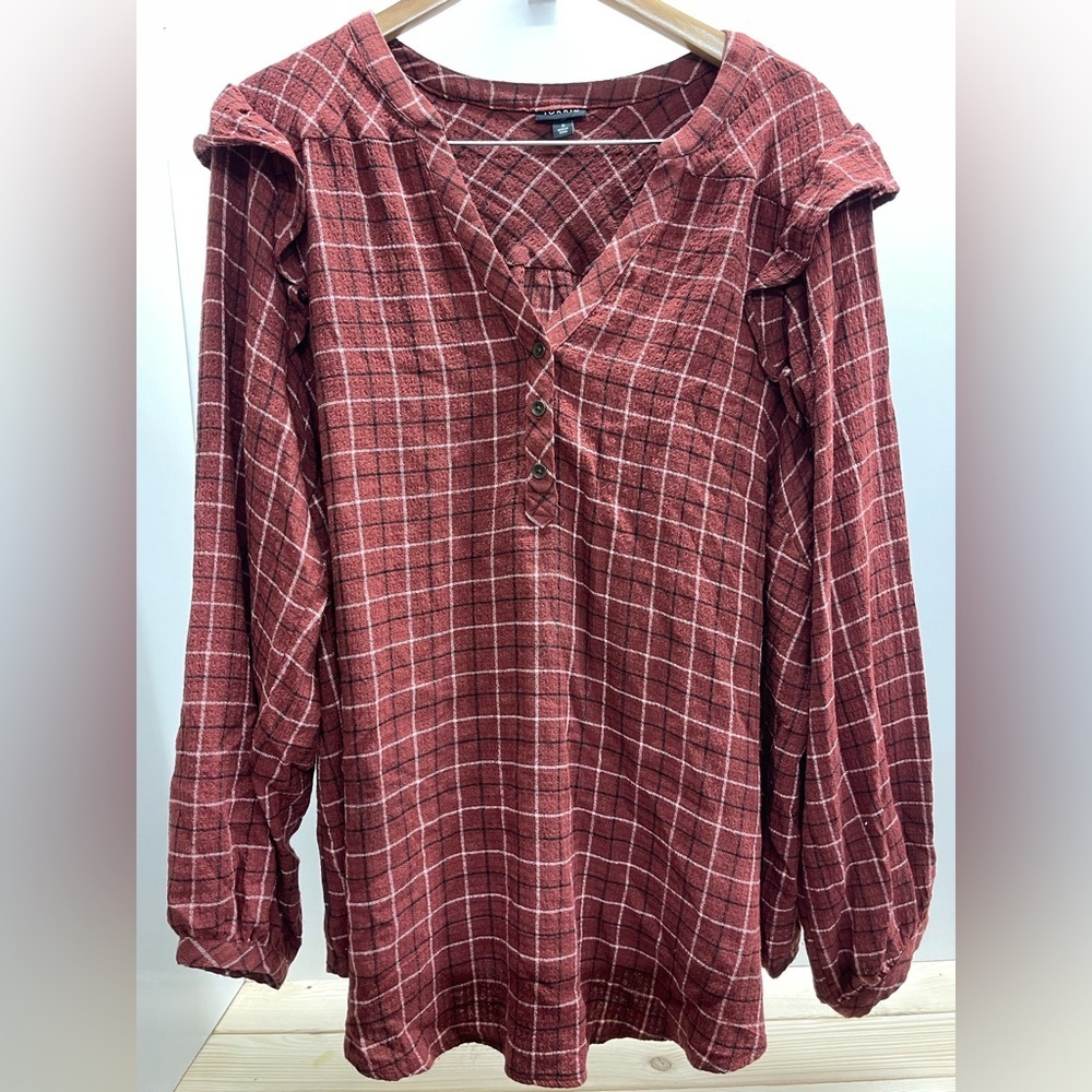 Torrid‎ Red Plaid V-Neck Blouse